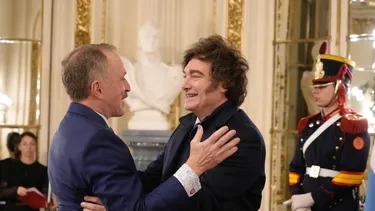 Milei se reunió con el nuevo embajador de EEUU, Peter Lamelas, previo a su viaje a Miami y Nueva York